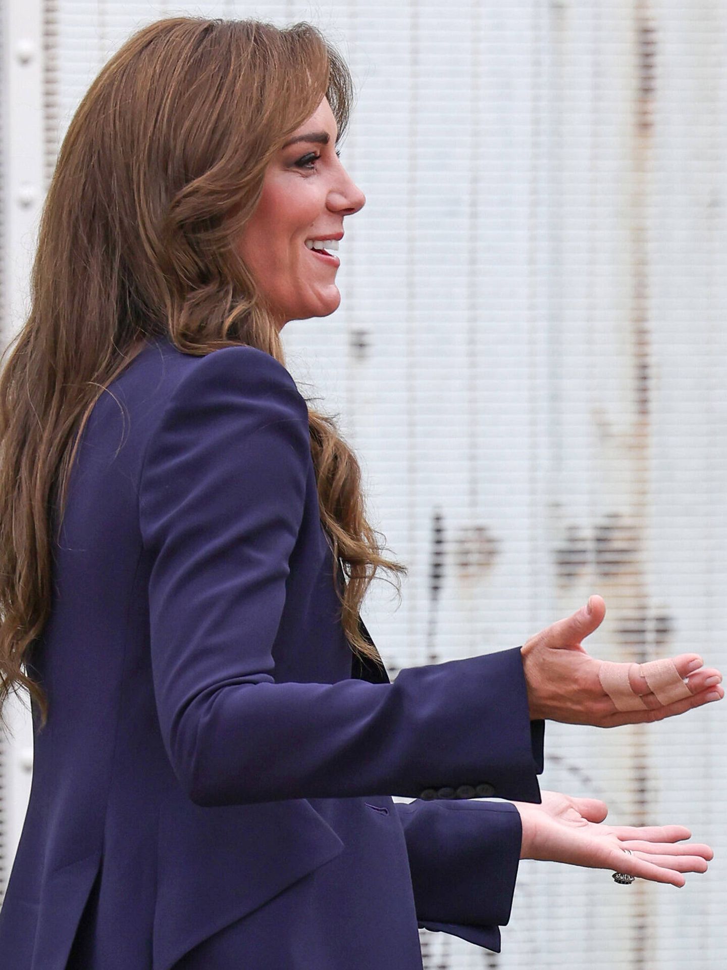 Detalle del corte escalado de Kate Middleton. (Getty/Tristan Fewings)