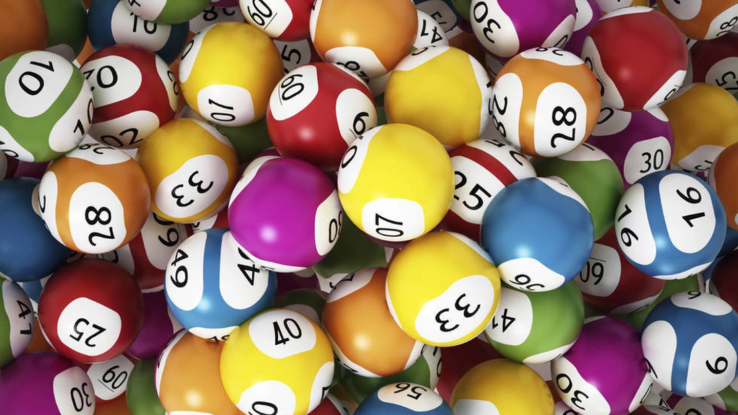 El hombre aseguraba haber ganado 100.000 libras a la lotería británica