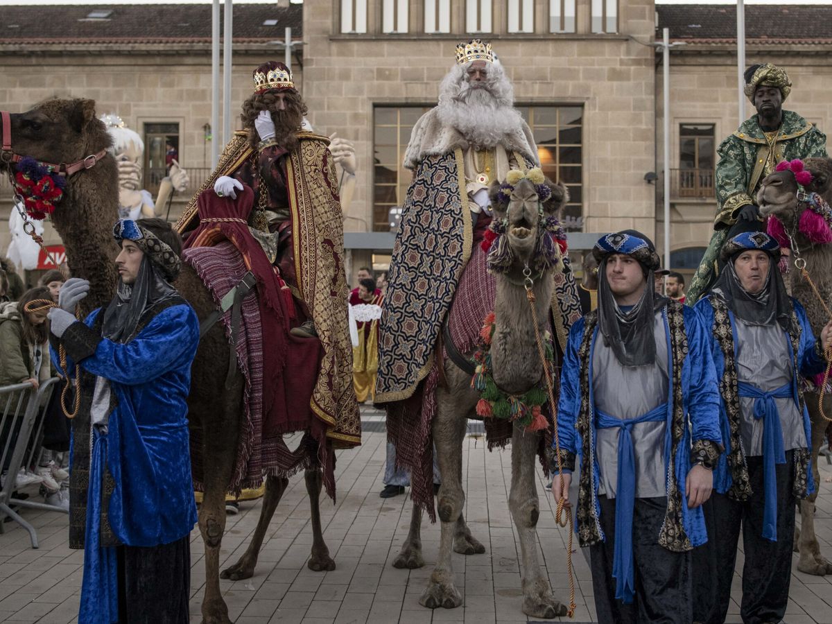 Foto: Imagen de la cabalgata de los Reyes Magos de Ourense del año pasado. (EFE/Brais Lorenzo)