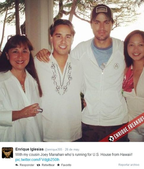Foto: Enrique Iglesias dio su apoyo a Joey Manahan con esta foto (Twitter)