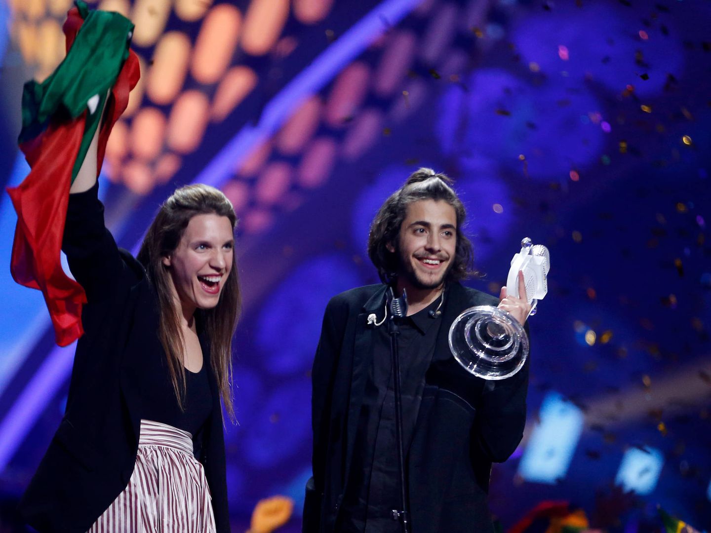 Luisa y Salvador Sobral, tras ganar Eurovision en 2017. (Getty) 