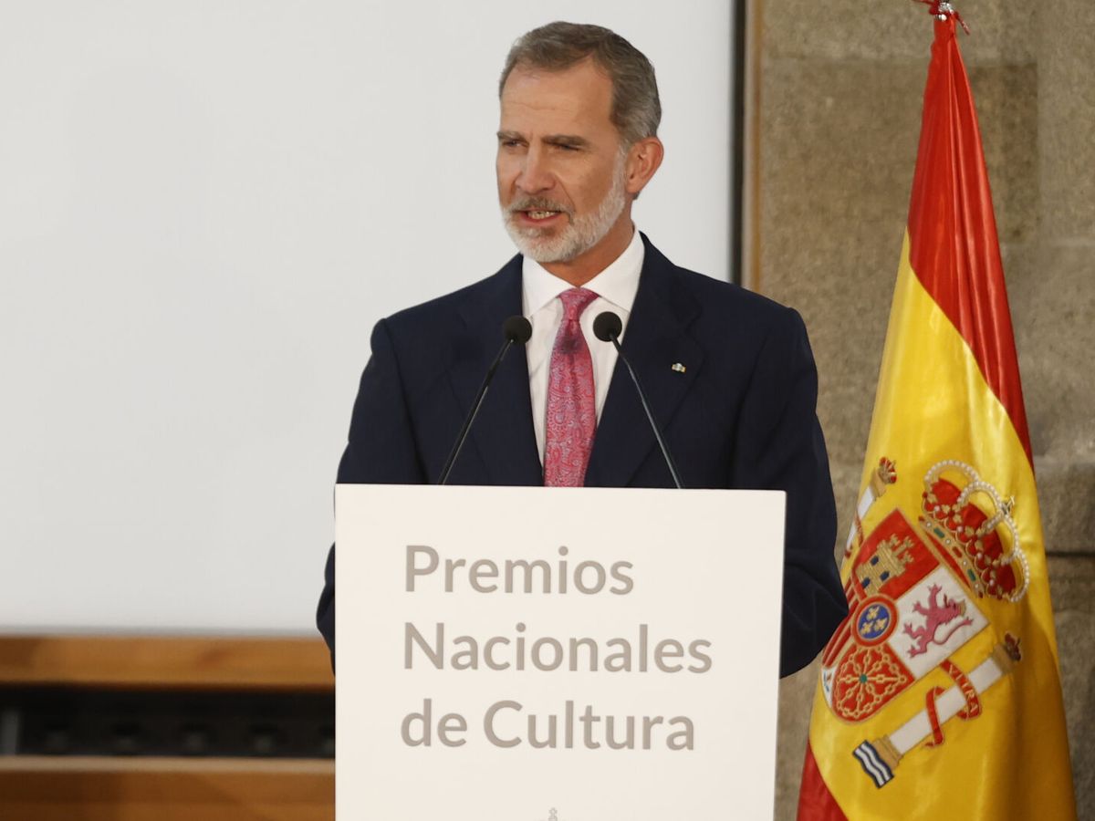 Foto: El rey Felipe VI preside la entrega de los Premios Nacionales de Cultura 2020, en el Museo del Prado en Madrid. (EFE/Juanjo Martín)