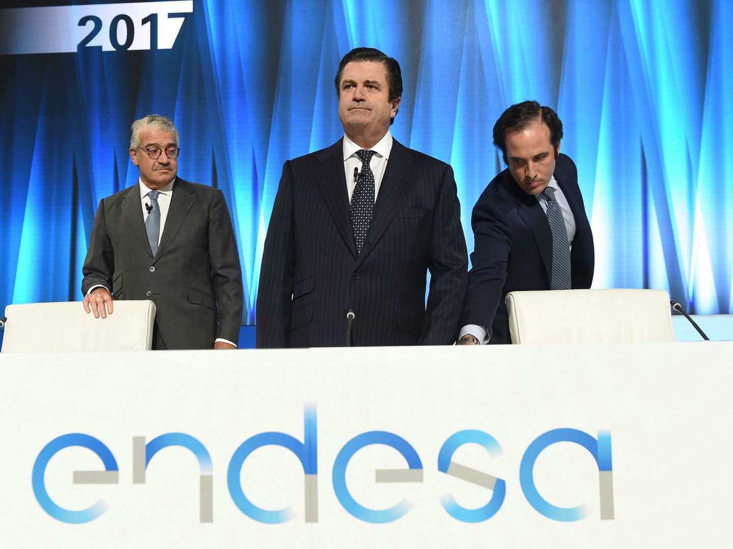 El presidente de Endesa, Borja Prado, junto al consejero delegado José D. Bogas (i) durante la junta de accionistas de la compañía. (EFE)