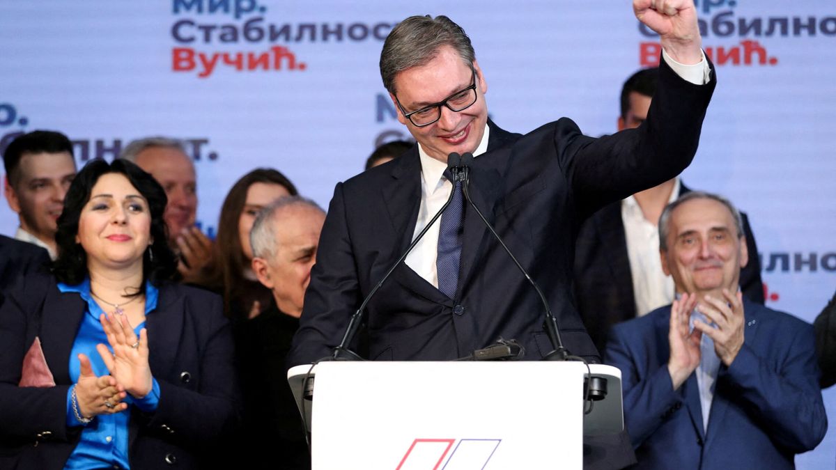 Elecciones en Serbia: Vucic logra un triunfo cómodo con el país en una posición delicada