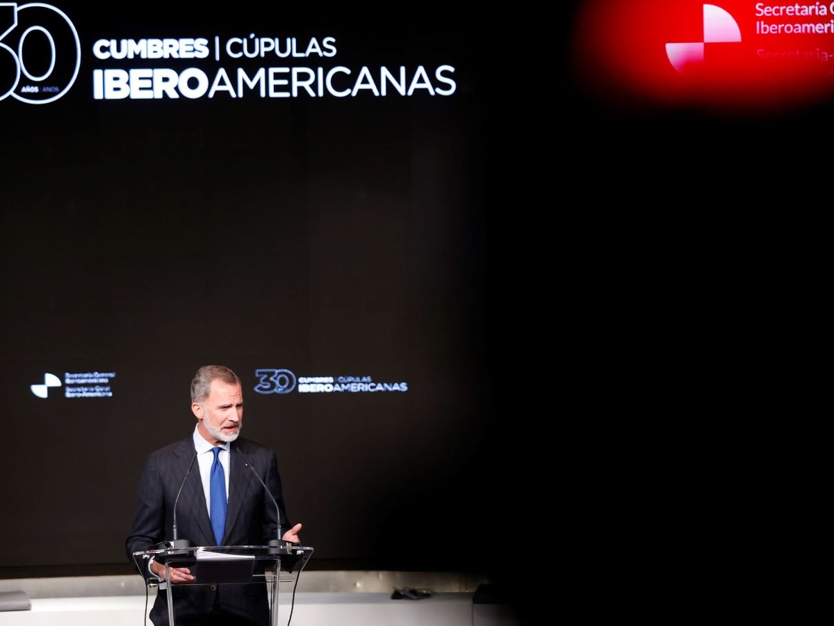 Foto: Felipe VI, en el 30 aniversario de las cumbres iberoamericanas. (EFE/Mariscal)