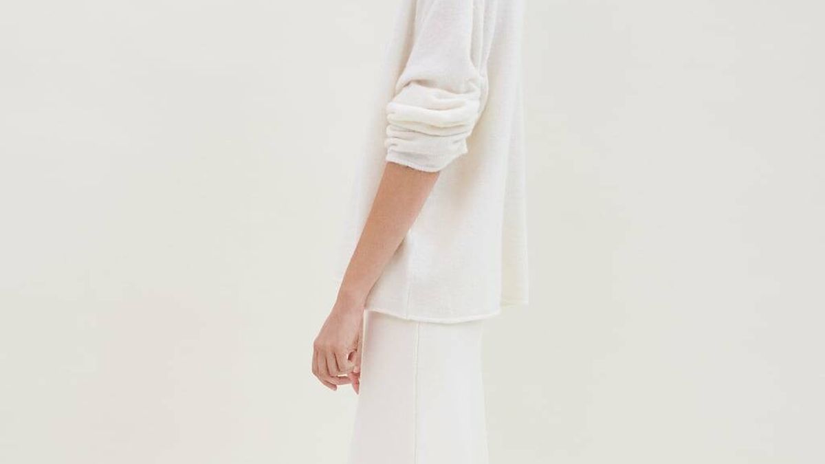 Acierta con el jersey blanco Zara para looks sofisticados de otoño e invierno