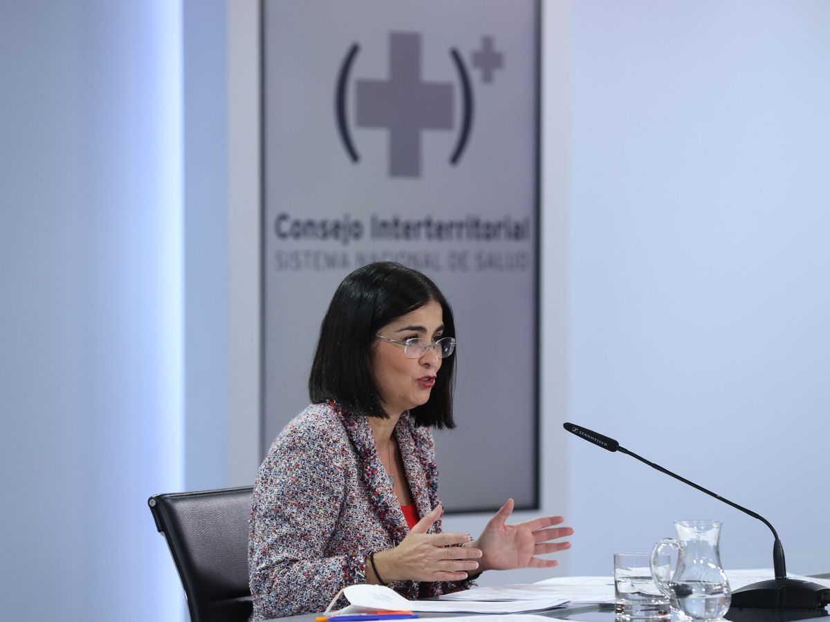Foto: La ministra de Sanidad, Carolina Darias, durante la rueda de prensa posterior a la reunión del Consejo Interterritorial de Sanidad. (EFE/Kiko Huesca)