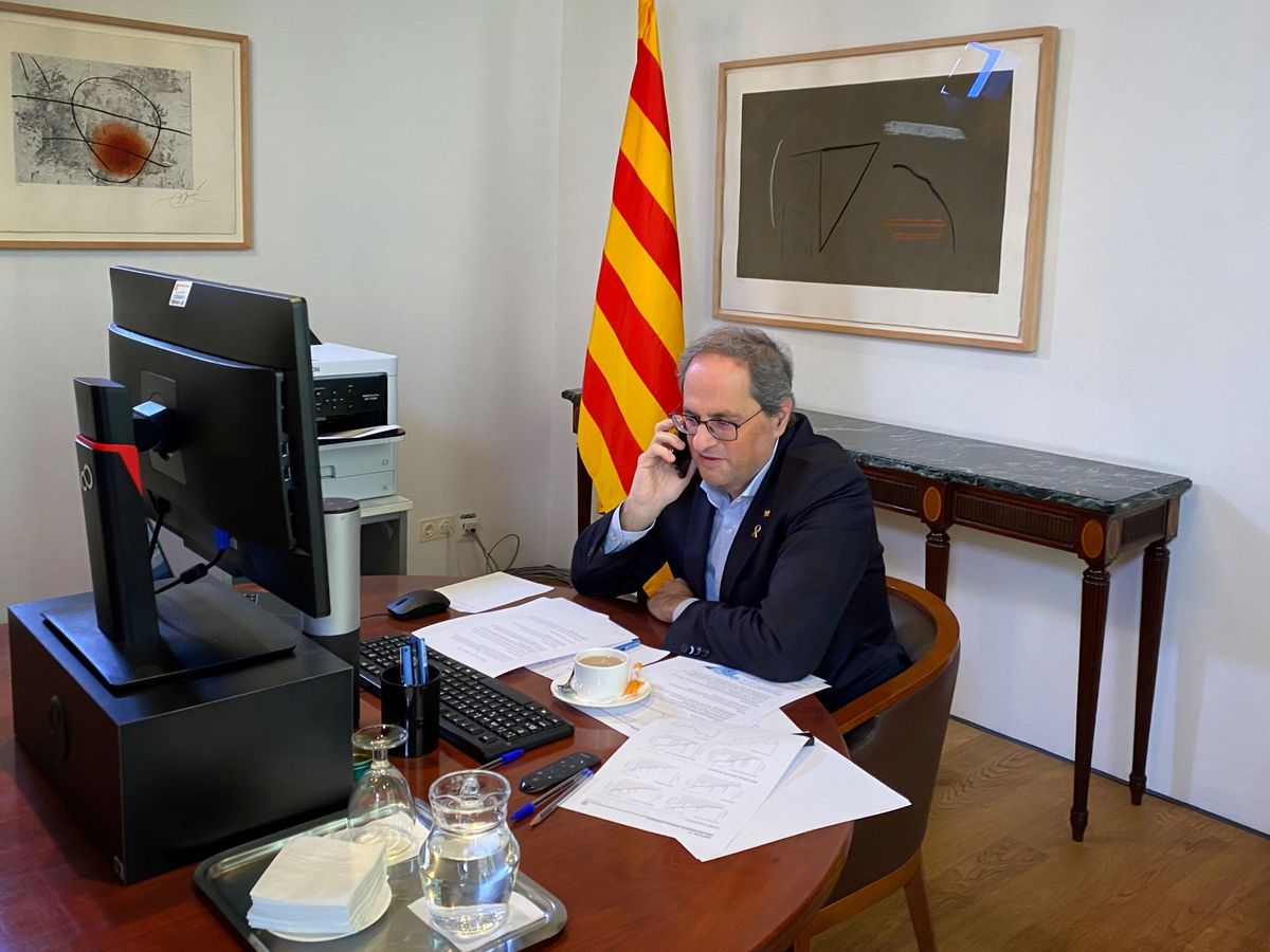 Foto: El pasaporte biológico se cae de la propuesta de Torra para desconfinar Cataluña. (Reuters)