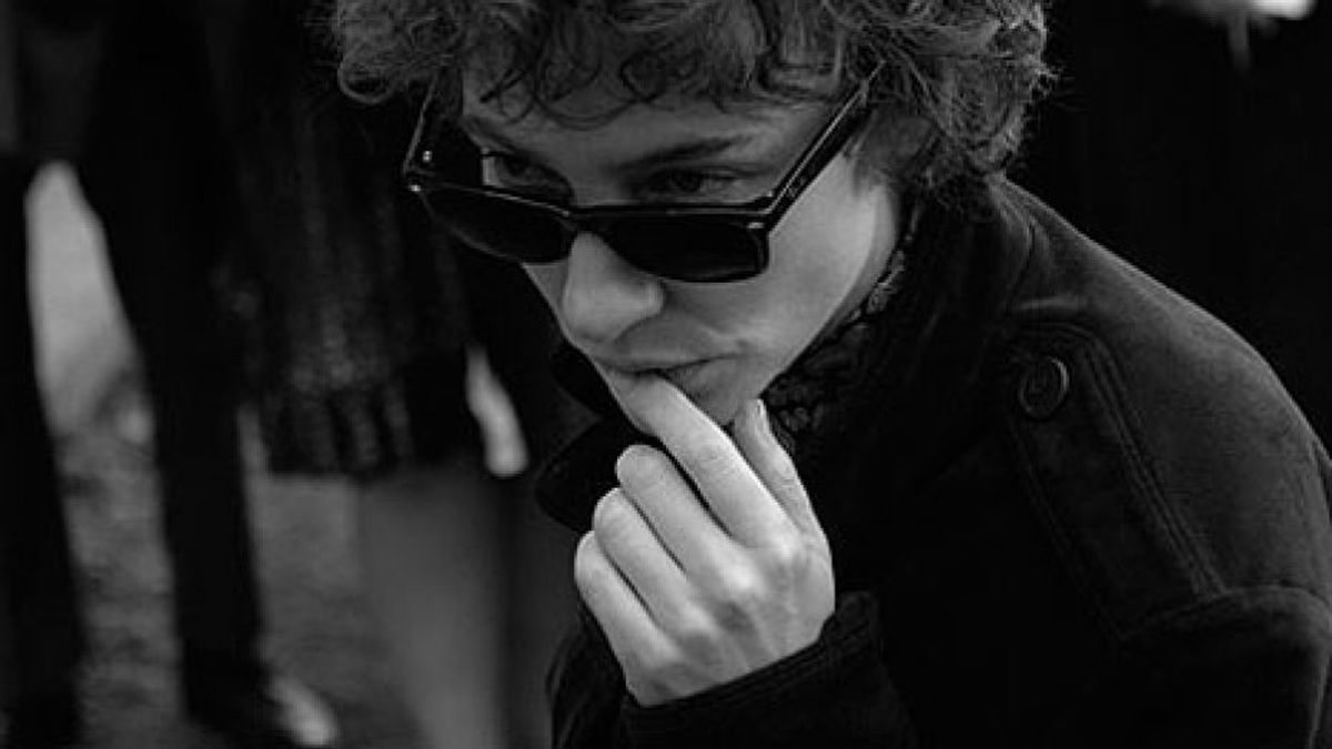 Bob Dylan se disfraza de mujer