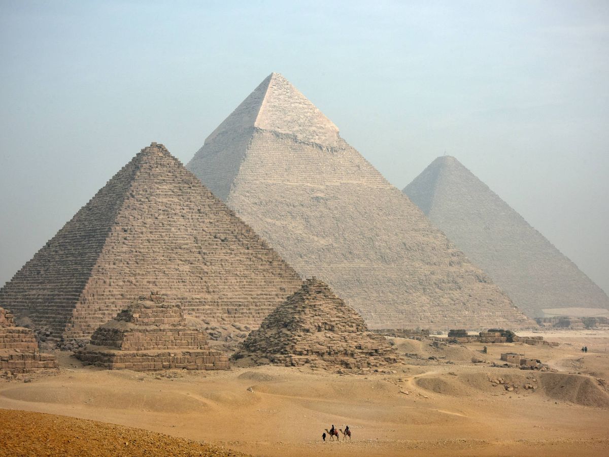 Foto: Fotografía de las pirámides de Giza (Fuente: iStock)