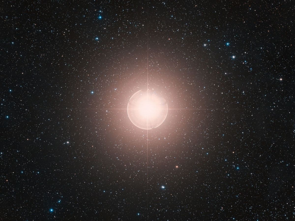 Foto: Una imagen de Betelgeuse captada por el telescopio Hubble (EFE/ESO Digitized Sky Survey 2)