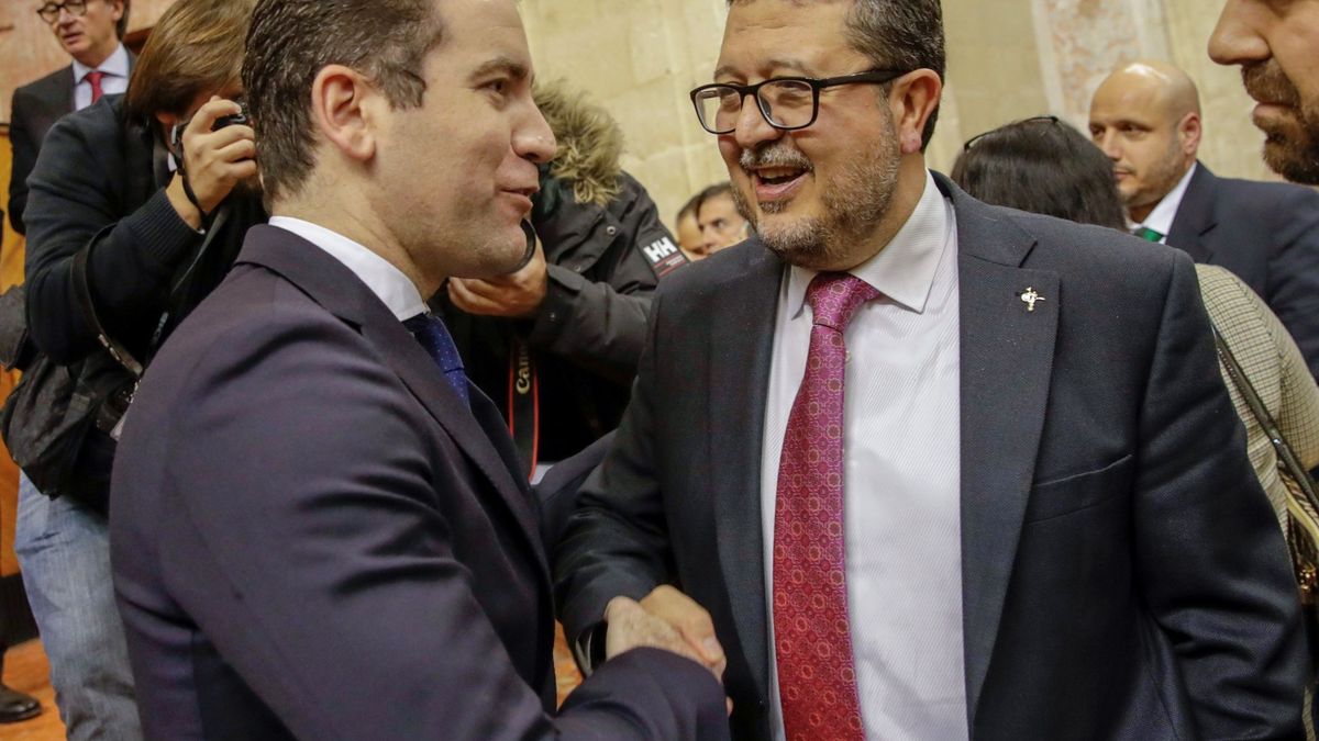 El PP abre negociaciones formales con Vox para desbloquear la investidura de Moreno