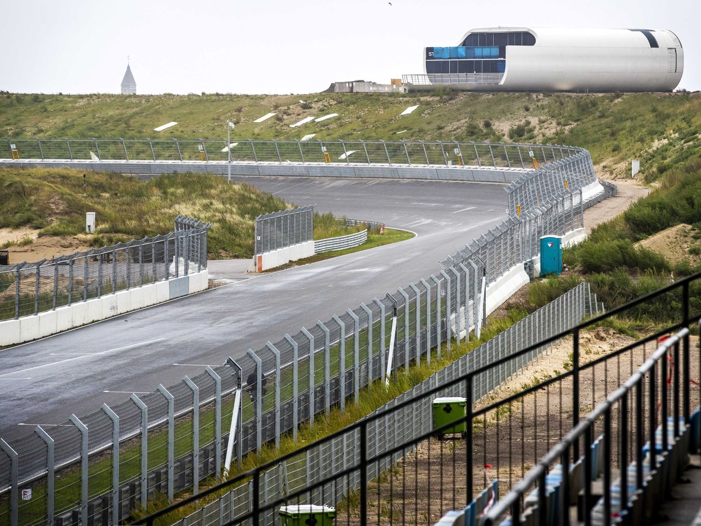 Zandvoort ha experimentado una total renovación incorporando una espectacular curva peraltada.