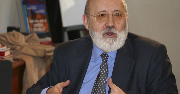 Foto: José Félix Tezanos, nuevo presidente del Centro de Investigaciones Sociológicas (CIS), en abril de 2017. (EFE)