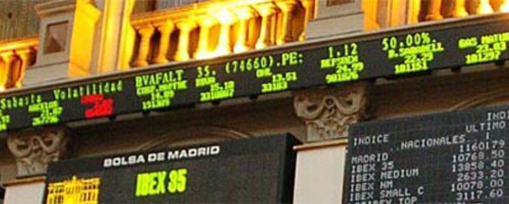 Foto: El Ibex sale del foco y lidera a Europa tras la 'solución Bankia'