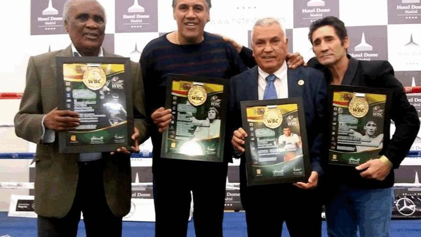 Miguel Velázquez, Alfredo Evangelista, Poli Díaz y Pepe Legrá. (Foto: WBC)