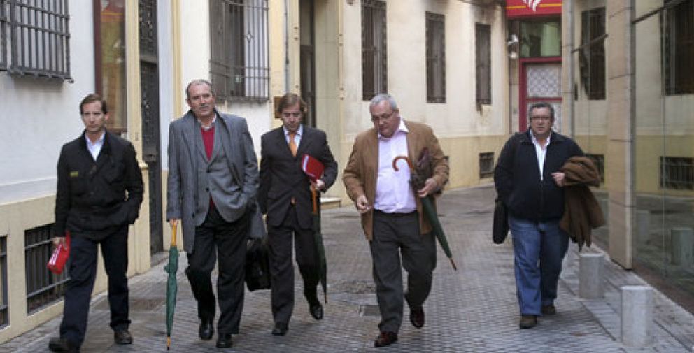 Foto: Los trabajadores de CajaSur saldrán a la calle para exigir una fusión digna
