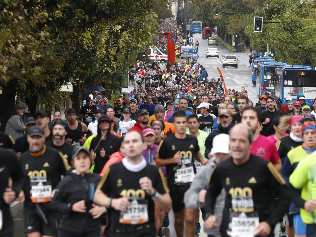 Foto: Más de 27.000 corredores participaron este domingo en la 55ª edición de la Behobia-San Sebastián. (EFE)
