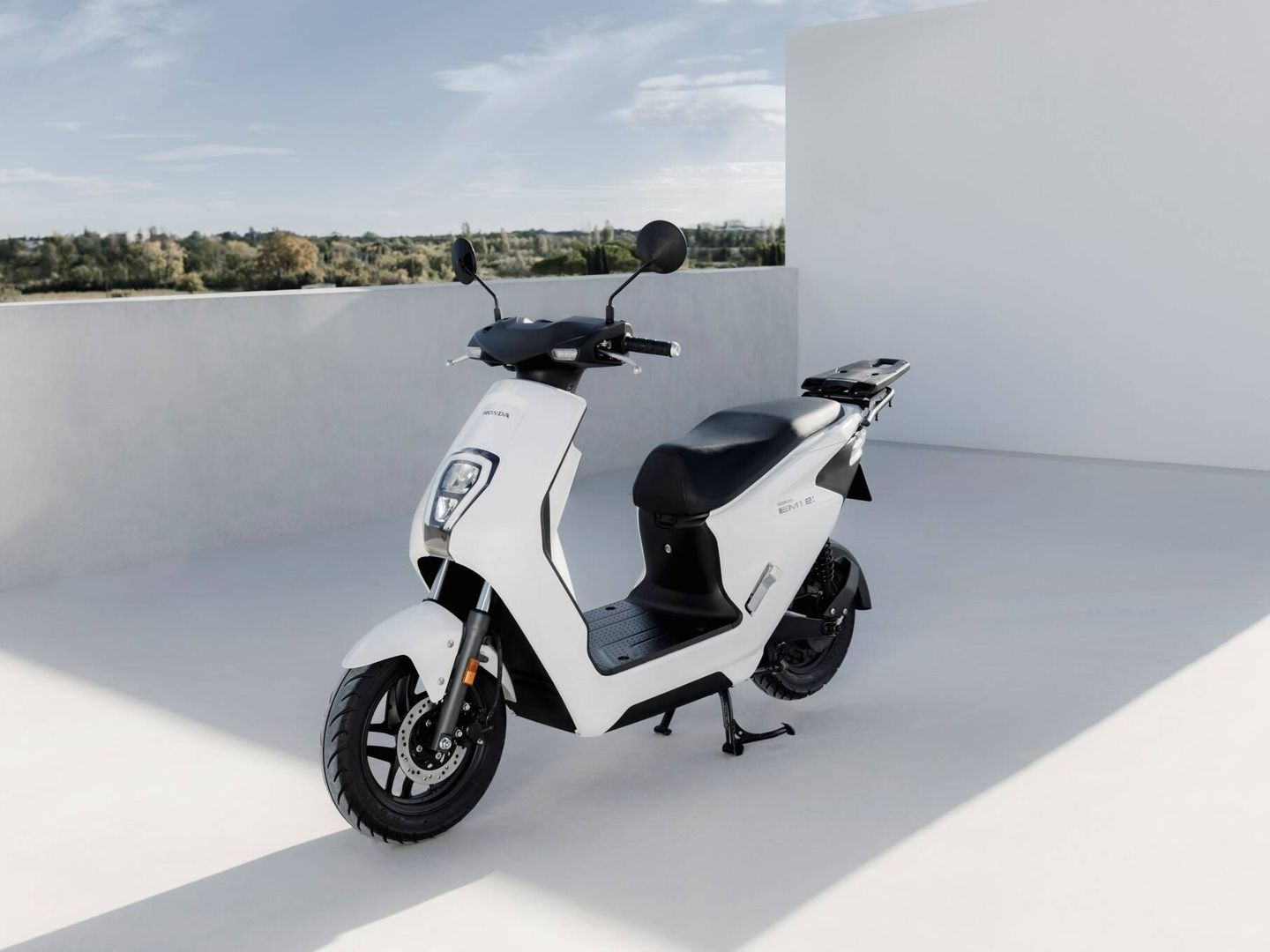 Próximamente, Honda comercializará en España el EM1 e:, un ciclomotor eléctrico.