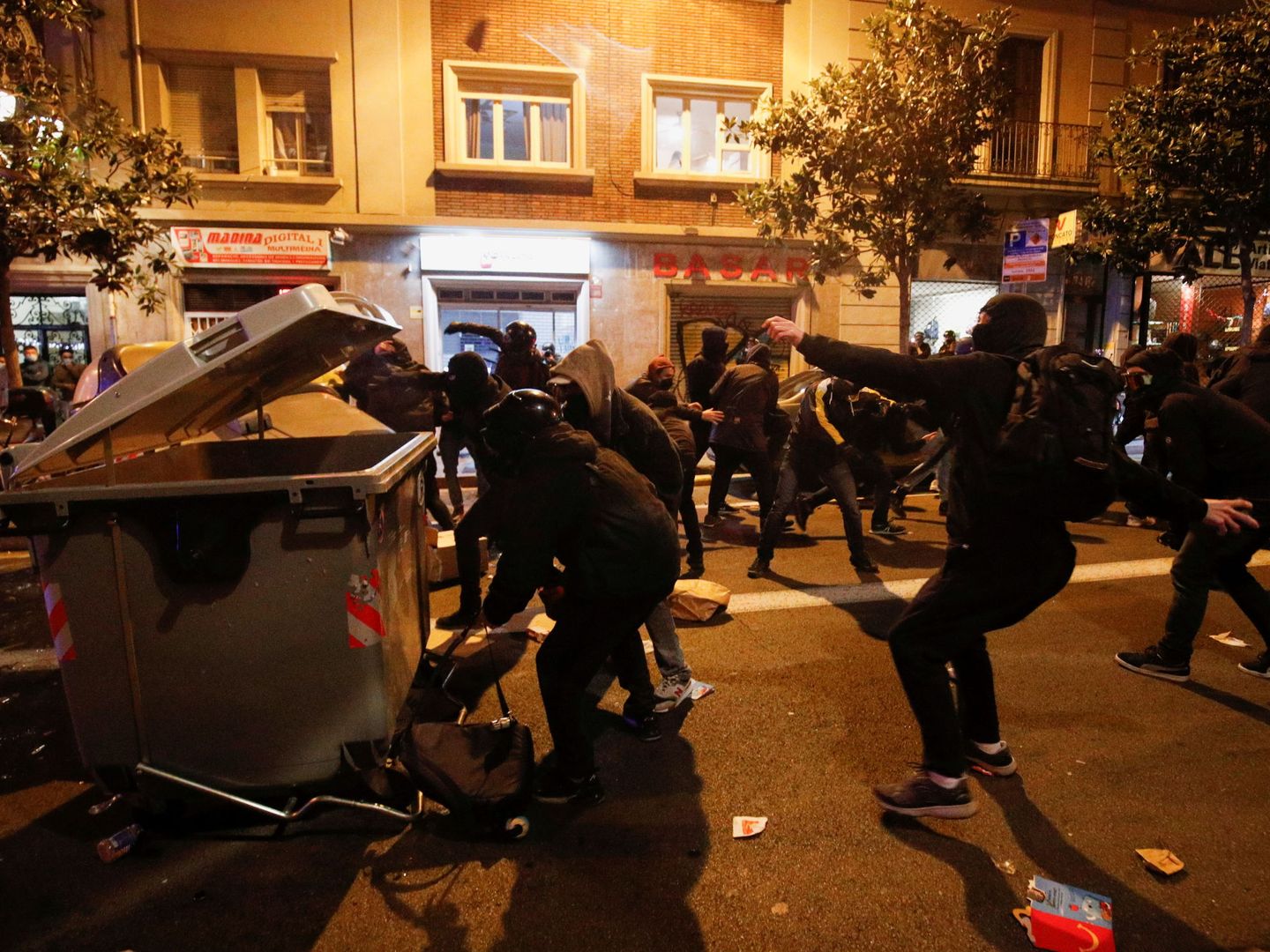 Manifestantes en Barcelona. (Reuters)
