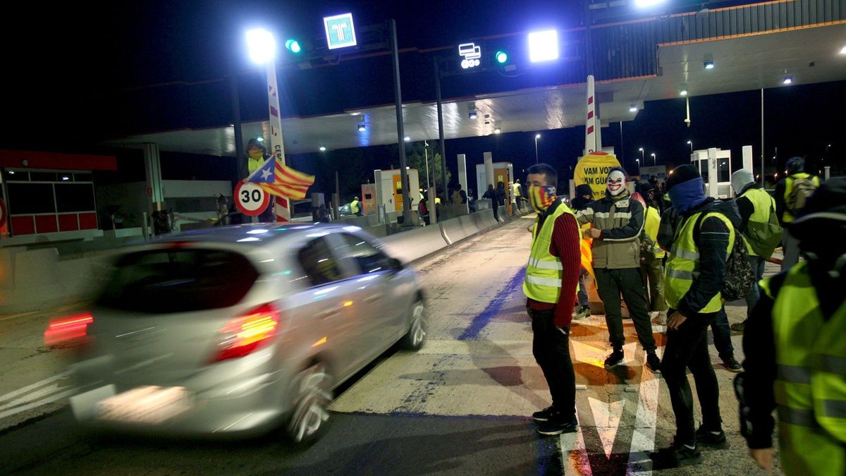 Los CDR boicotean en la Operación Retorno los peajes de las autopistas catalanas