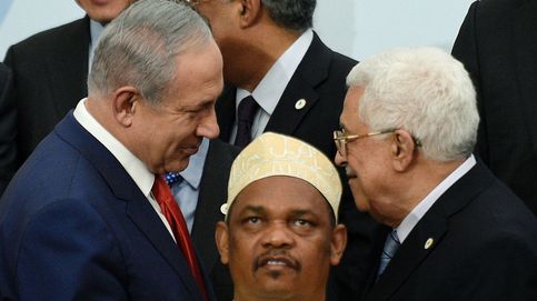 El Presidente de Comores se 'cuela' en una foto histórica de Netanyahu y Abbas