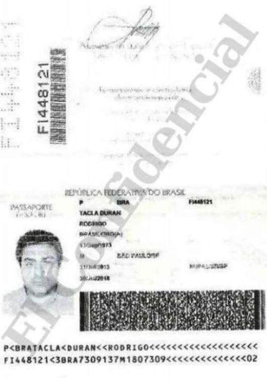 Pasaporte de Rodrigo Tacla. (EC)