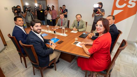 PP, Vox y Ciudadanos buscan una fórmula de compromiso común en Madrid y Murcia