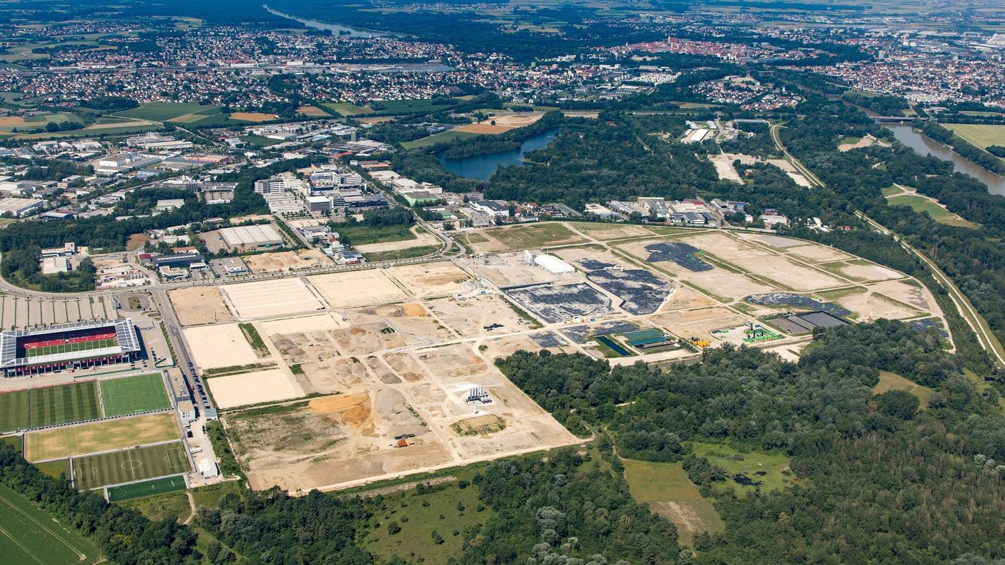 Vista aérea de la parcela que acogía hasta hace unos años la refinería de Ingolstadt.