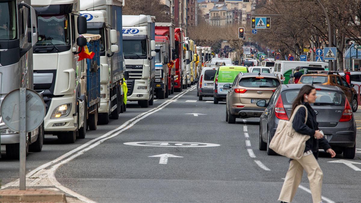 España, entre los países más dependientes del transporte por carretera en Europa