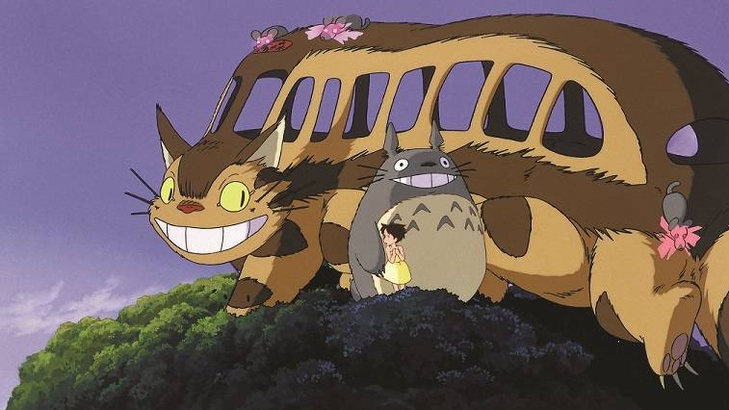 Aparte de convocar al gatobús, el gran truco de magia de Totoro consiste en hacer brotar las semillas que han plantado las niñas.