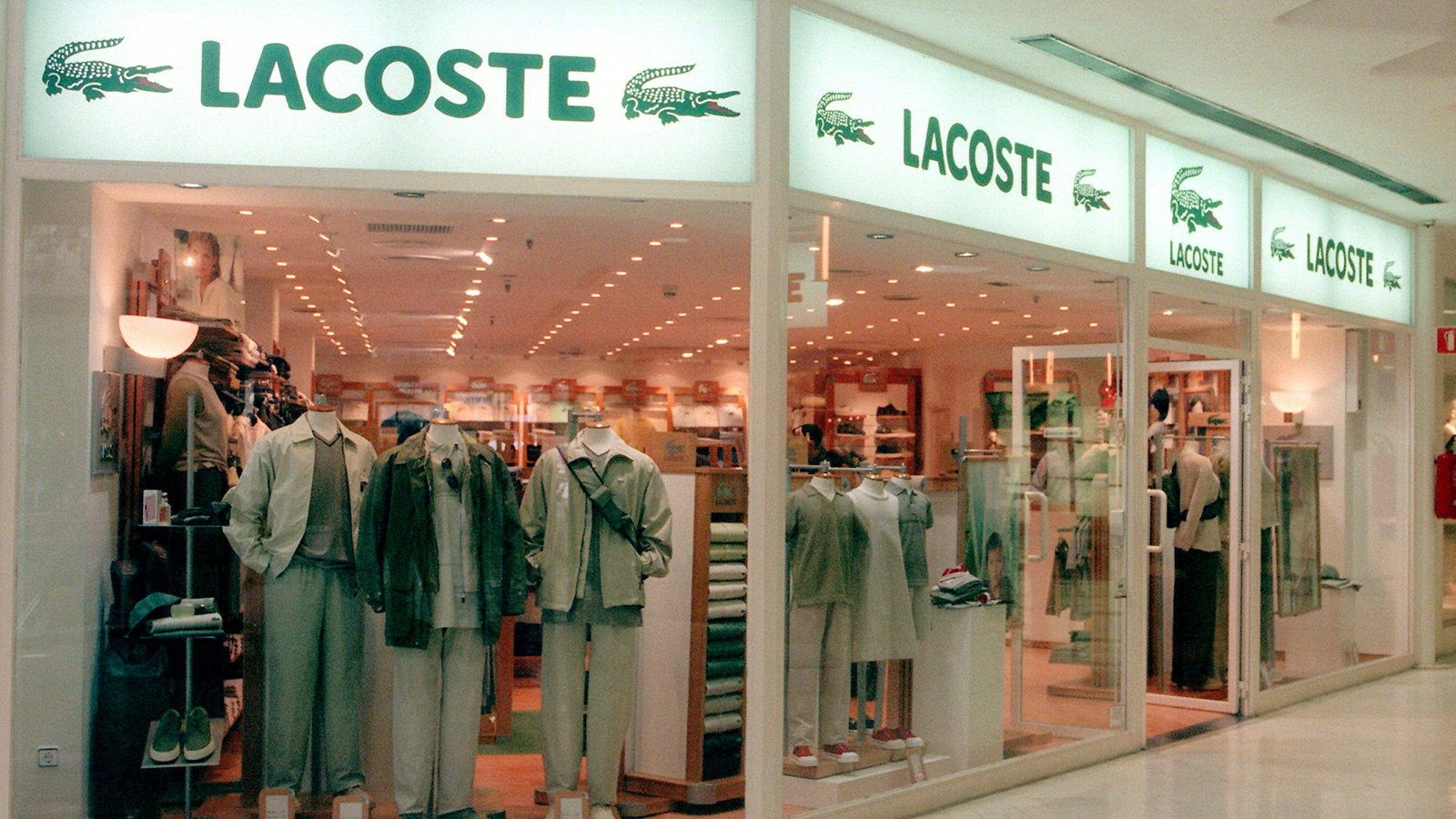 Foto: Una tienda de Lacoste en Madrid (EFE)