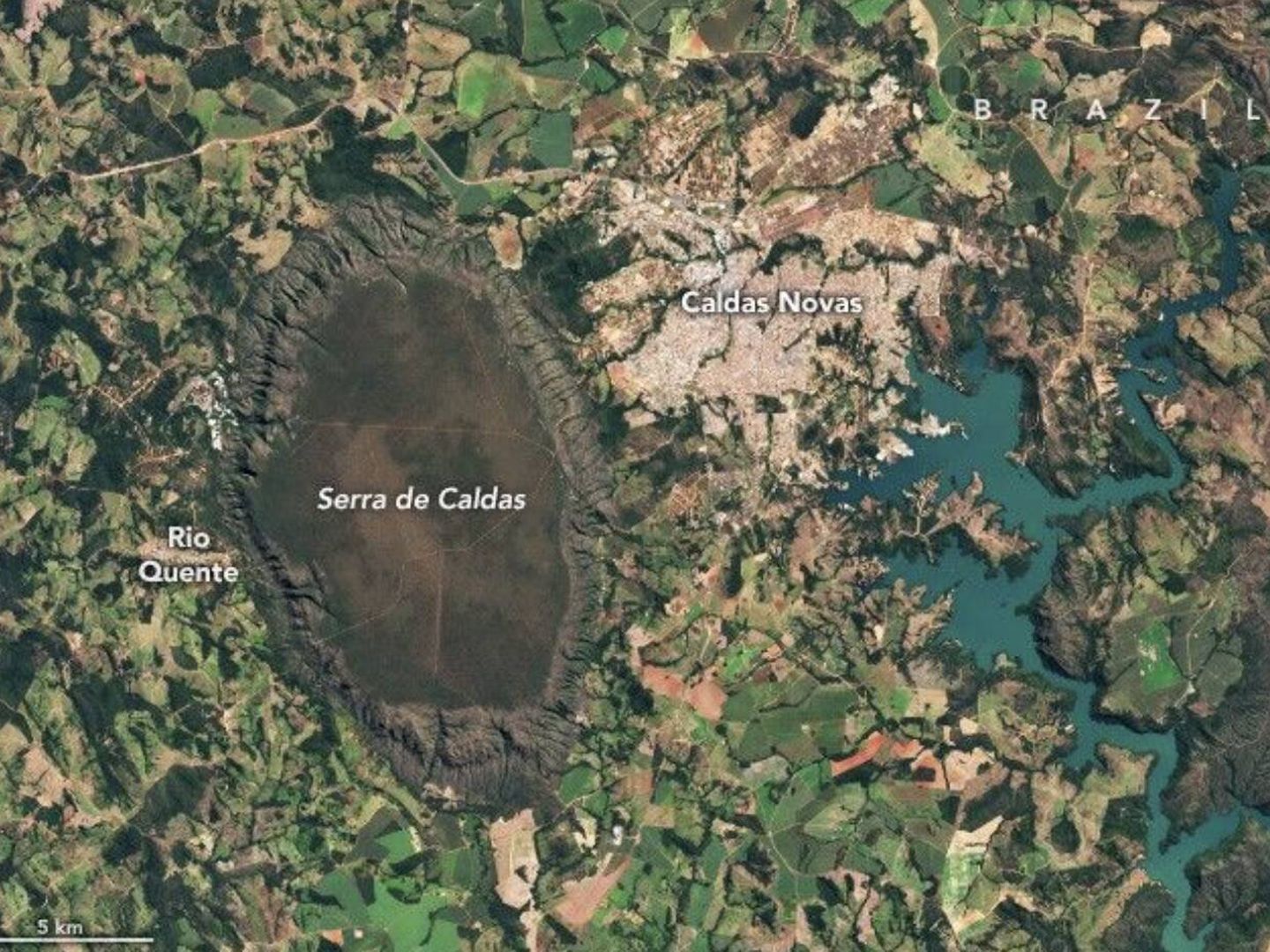 La foto, con sus diferentes áreas identificadas (NASA/Landsat 9)