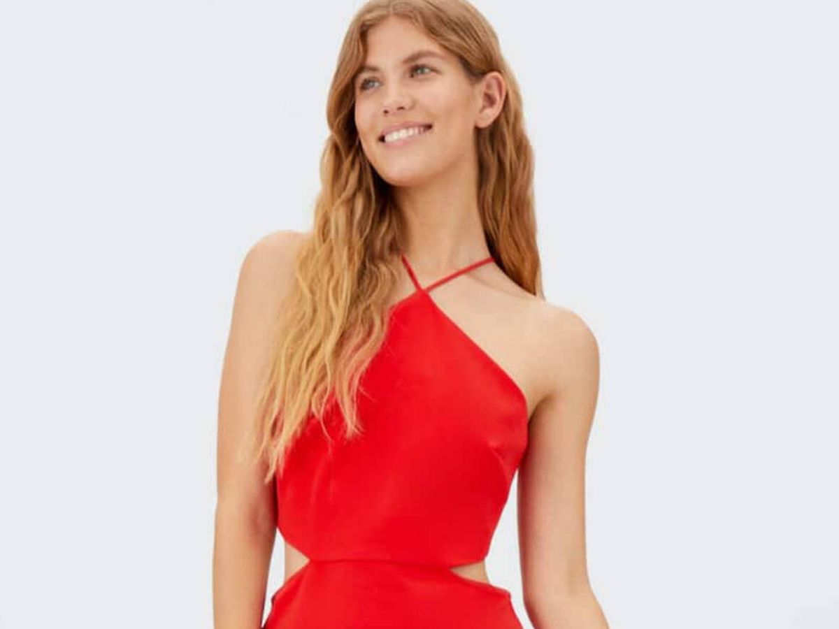 navegador Fanático rosado Rojo, cut out y por menos de 25 euros: llévate este vestido de Stradivarius