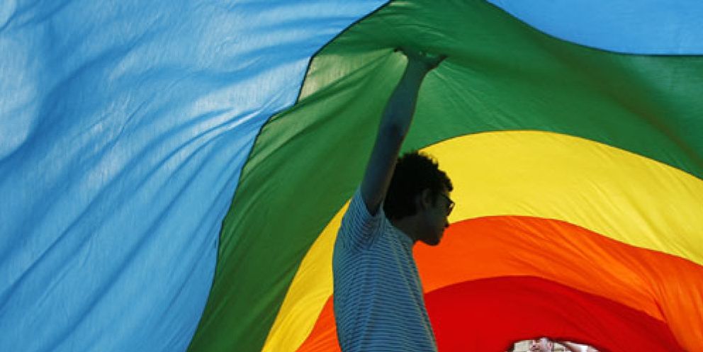 Foto: Muy español y muy gay:  ‘homonacionalismo’ vs. radicales religiosos