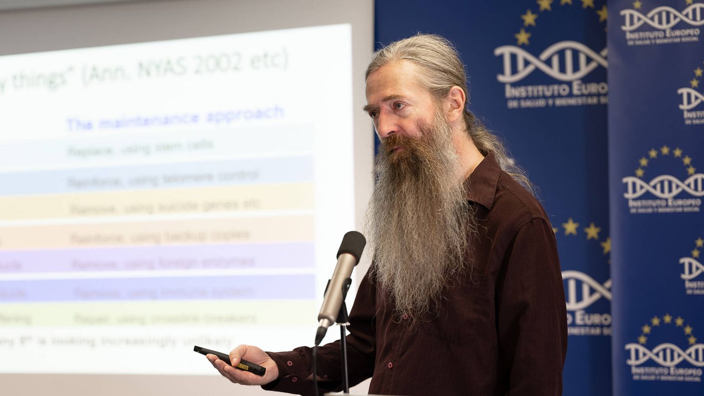 Aubrey de Grey, durante su conferencia en TransVision. (Janik Entremont)