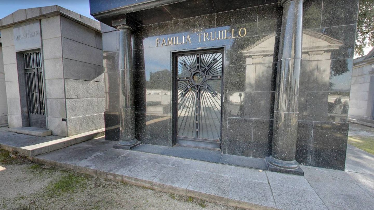 Panteón en el que están enterrados el dictador Trujillo y su familia. 
