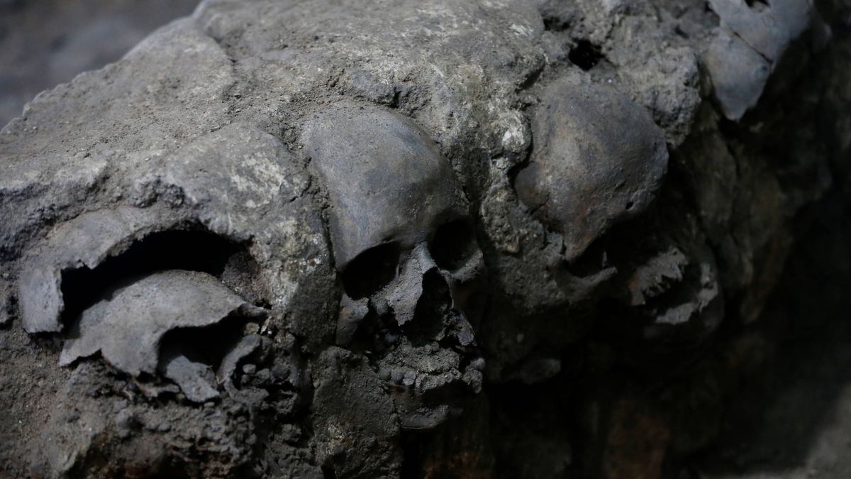 Los misterios de la torre de cráneos azteca que aterrorizó a los conquistadores
