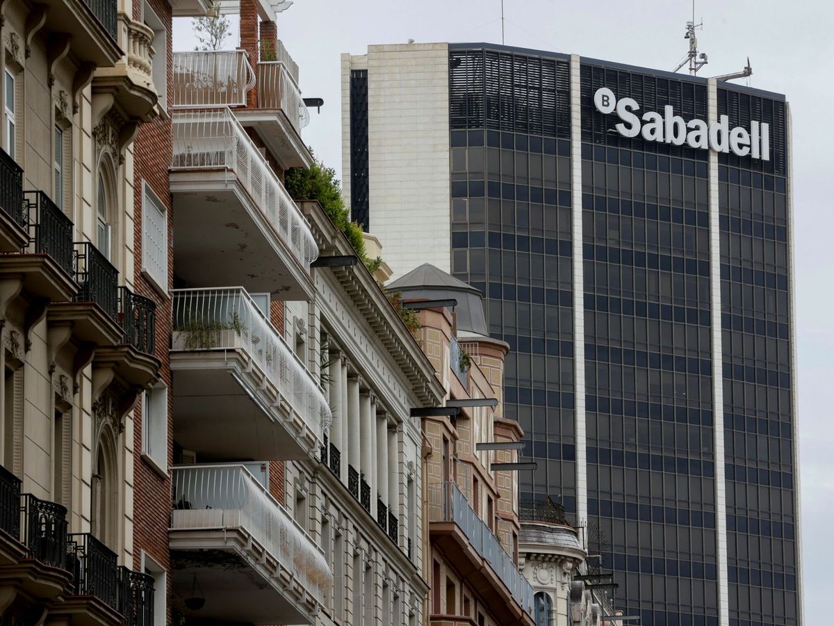 Foto: Banco Sabadell en Barcelona. (EFE/Quique García)