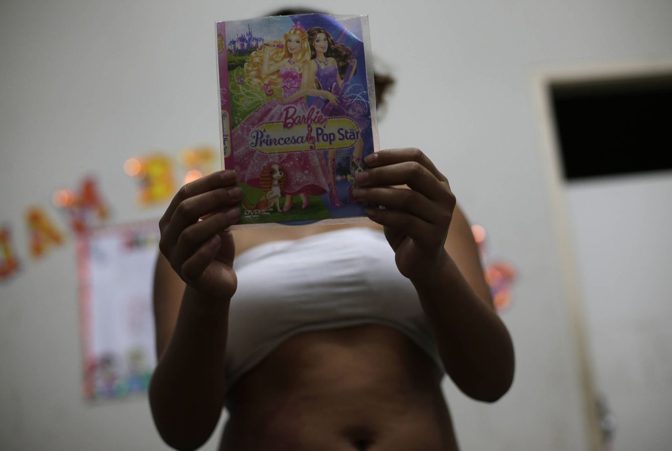 Vanessa, de 13 años, en un centro para prostitutas que desean salir de la calle, en Fortaleza (Reuters).