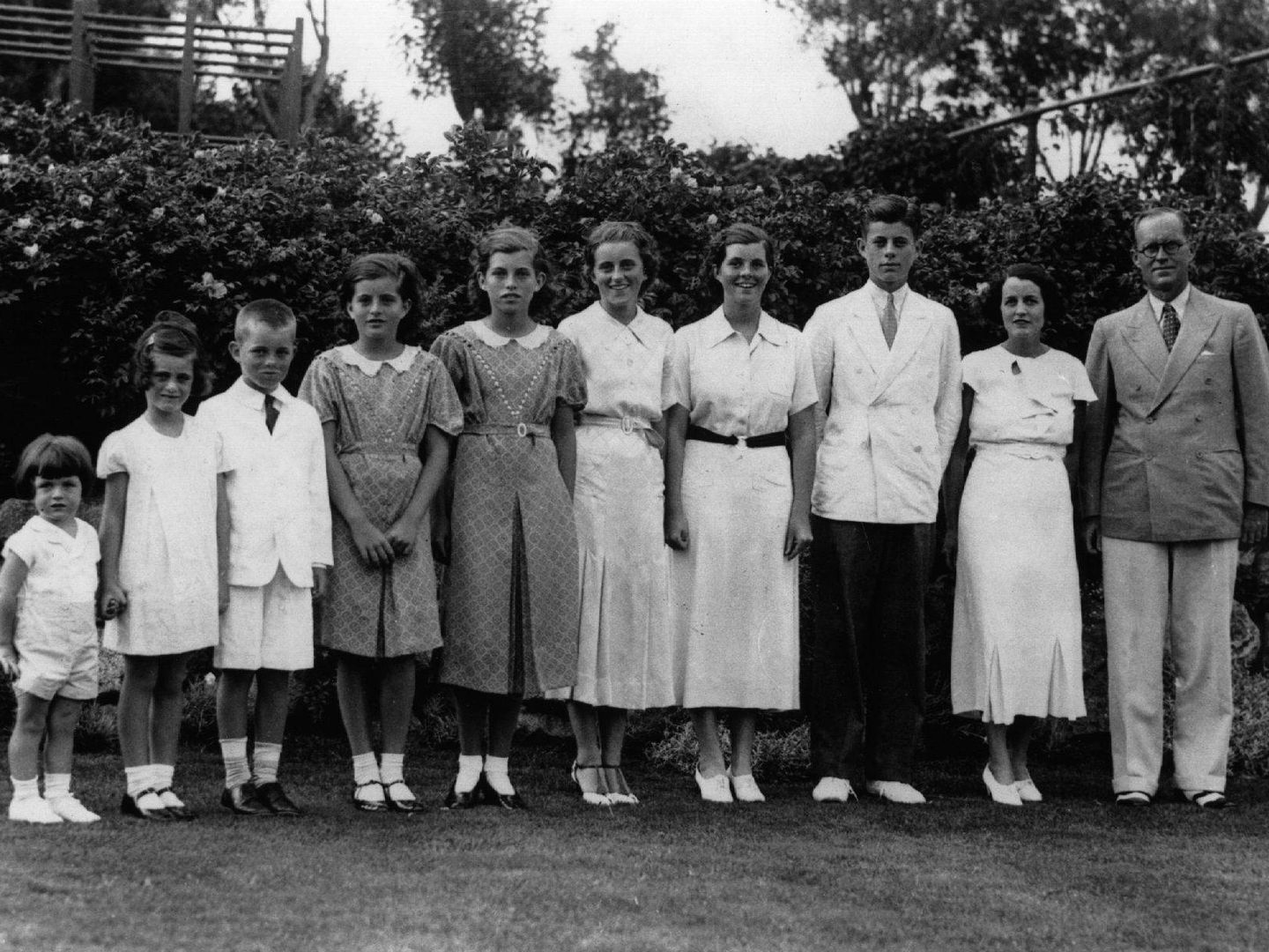  Jeanne, segunda por la izquierda en una foto familiar de 1937. (Getty)