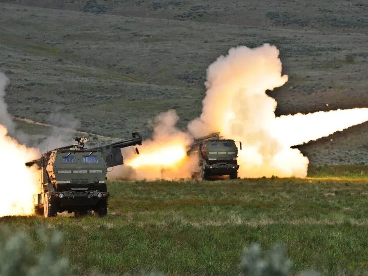 Foto: Lanzacohetes Himars, en acción. (US Army)