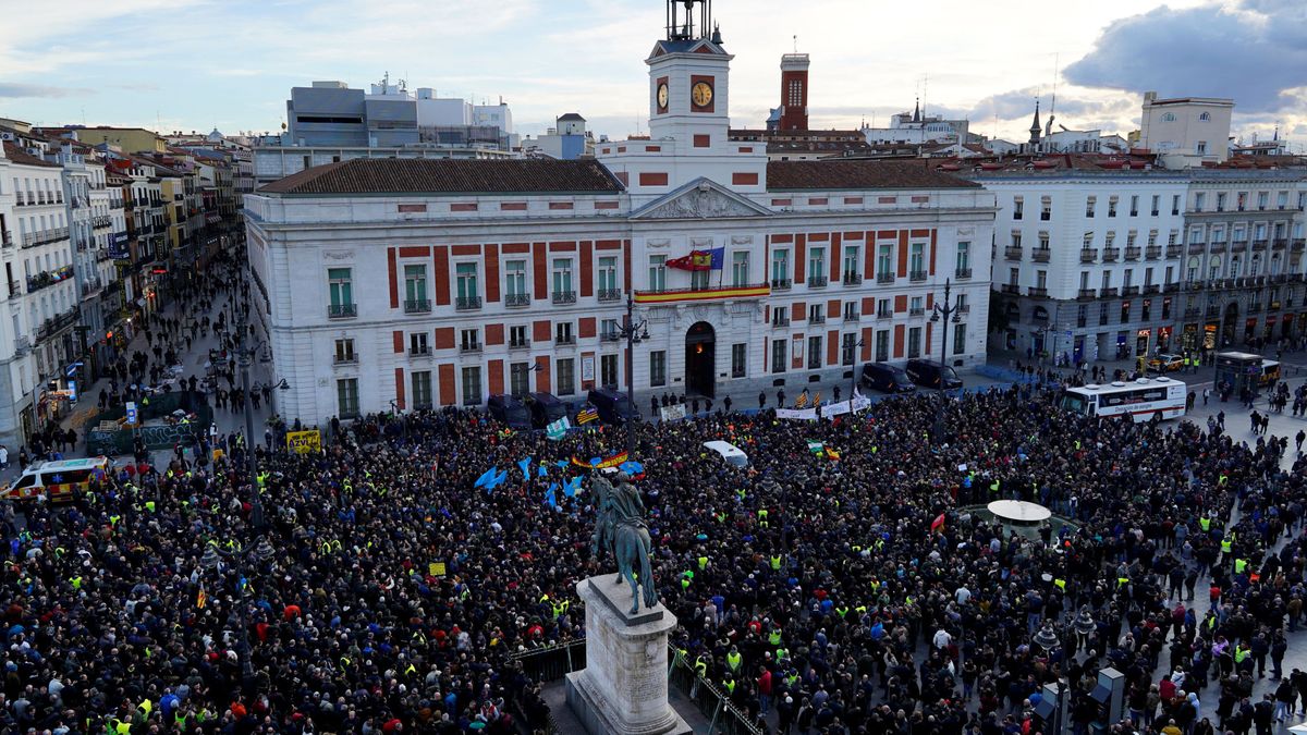 Los taxistas de Madrid insisten en la precontratación del VTC para dejar la huelga