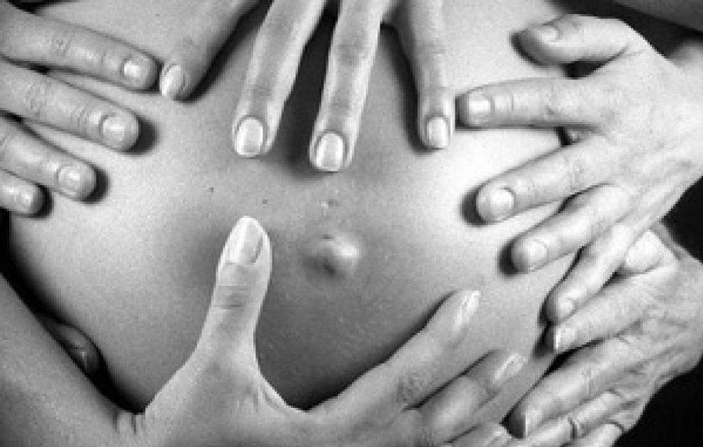 Foto: Comer durante el parto no implica ningún riesgo, según estudio británico