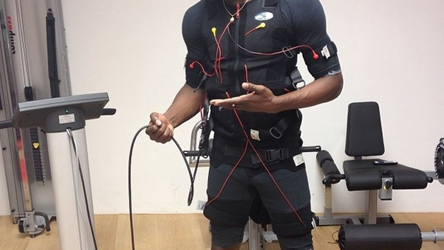 Usain Bolt entrena con el chaleco de electroestimulación (Foto: Instagram)