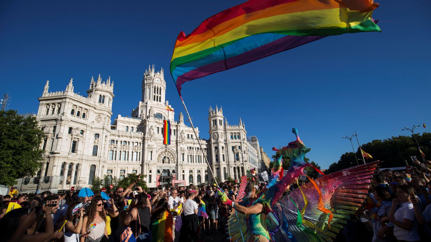 Banderas del Orgullo, el pasado verano en Madrid durante el World Pride. (Reuters)
