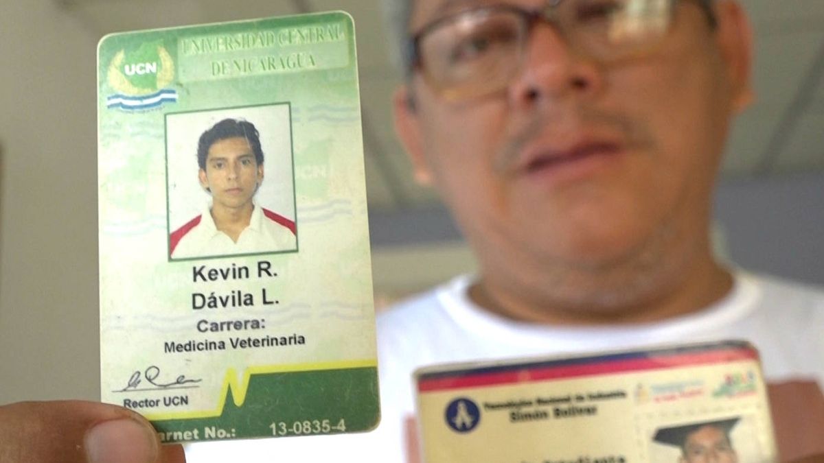"Conté 8 orificios de bala en el cuerpo de mi hijo": los muertos sin justicia de Nicaragua