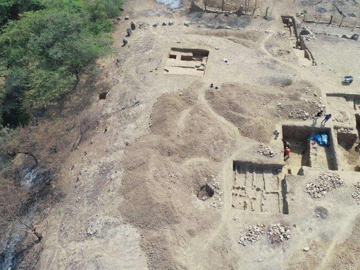 Foto: Imagen aérea del asentamiento descubierto. (Museo Tumbas Reales de Sipán)