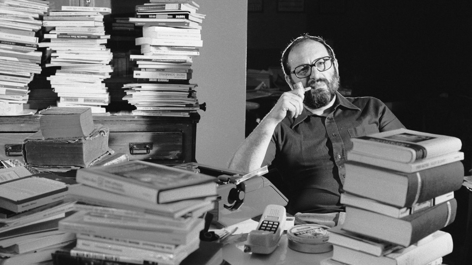 Foto: Umberto Eco en su estudio (Foto: David Lees/Corbis)