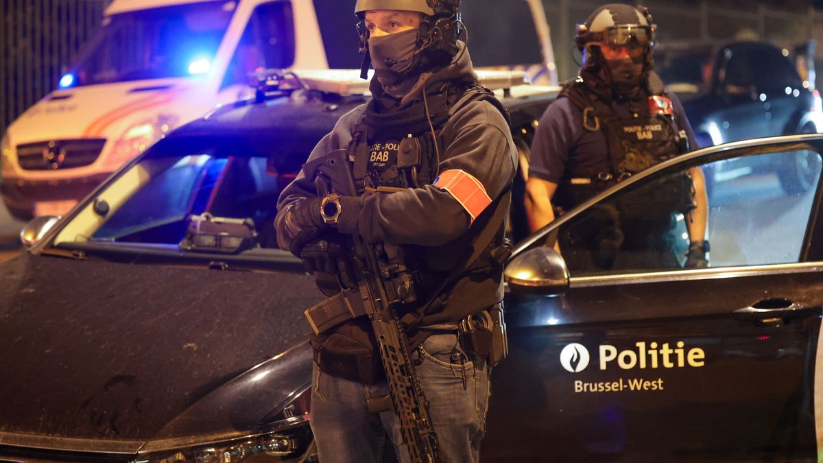 La policía abate al autor del atentado yihadista en Bruselas y la Fiscalía investiga si actuó con cómplices 